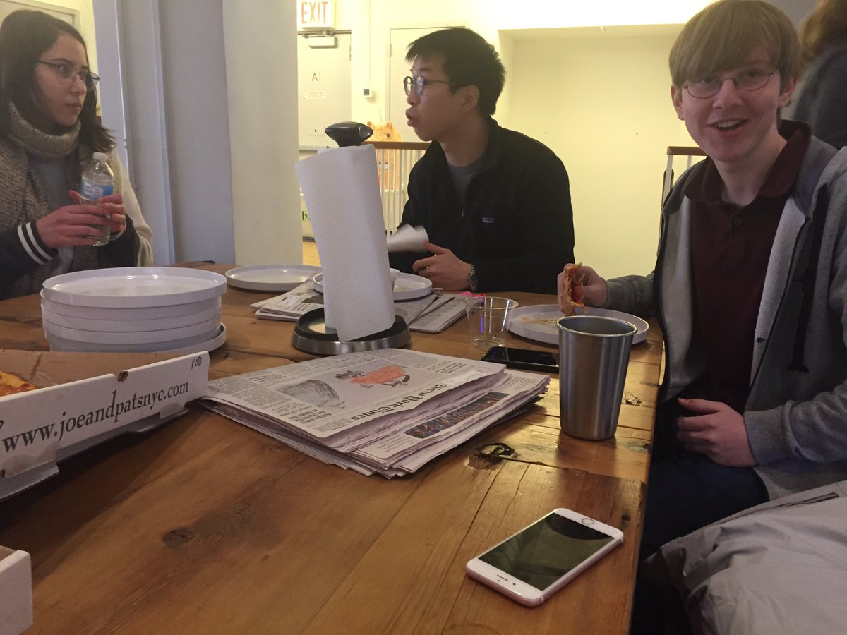 bxvhelpdesk's tweet photo. Hi this is TyC taking over the help desk Twitter once more! Providing all of the stuff around the globe! Today, Me and the Student Tech Desk crew sent out @SamsungNEXT ‘s New York branch and got to meet some cool people! https://t.co/MlKGO83TtL