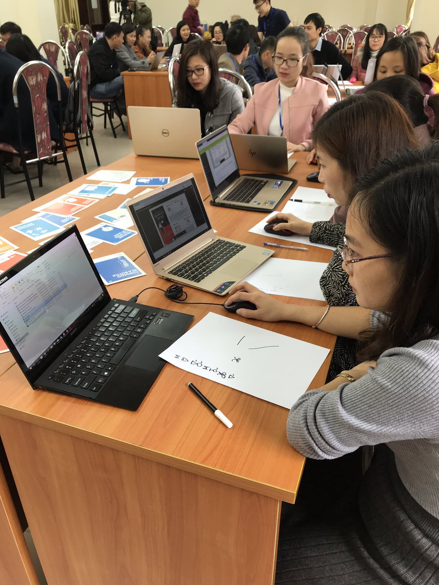 ICanTeach_uk's tweet photo. #Hanoi Pedagogical University Day two: Starting this morning with some conceptual understanding and some principles of instruction from #BarakRosenshine via @teacherhead and @olicav but translated into #Vietnamese Brilliant Revolution of Pedagogy #STEMontour https://t.co/1CDKReRQRt