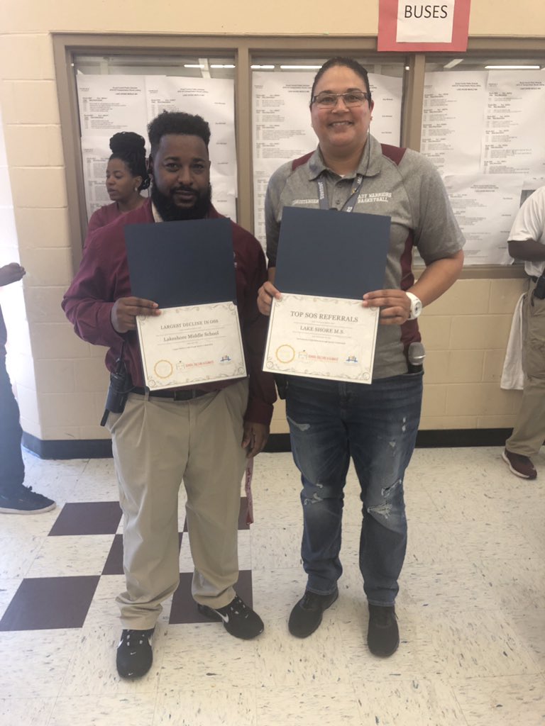 SchCultureDCPS's tweet photo. Thank you 👋🏾 Lakeshore Middle School for #LeadingTheWay in SOS Referrals & a decline in Out of School Suspension 😊 Pictured: Assistant Principal Franklin & Dean Christiansen #RestorativeJustice #PBIS #BehaviorInterventions #Dean #DCPS #TeamDuval #Principal #LowOSS https://t.co/WCT6huakzL