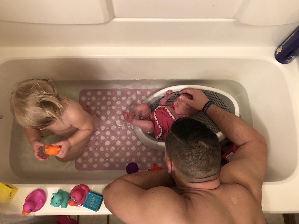 bhemphill3's tweet photo. Our first of many baths with both girls together! 

#daddysgirls #girldad #raelyn #andersyn https://t.co/lJ8nF0WgQi