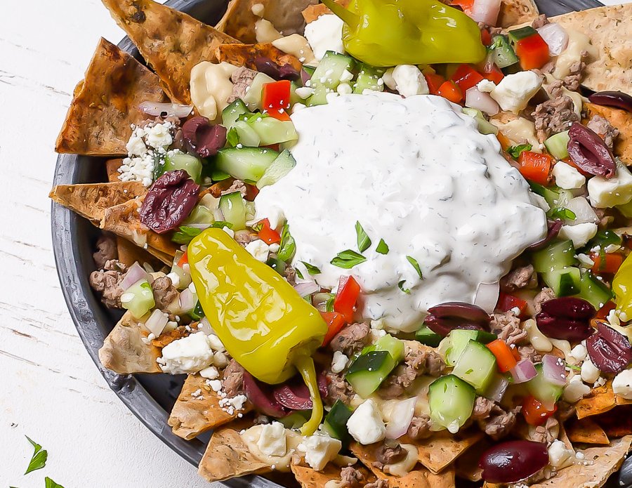 domestic_RD's tweet photo. Mediterranean Nachos - a greek twist on a classic favorite #sponsored #lavash #fallinlovewithflatbread #lavashbread #labashflatbread #californialavash #allyouneedislavash #lavashlover #lavosh #mediterraneandiet https://t.co/mbZdl1tmHq https://t.co/nn89aeU0n9