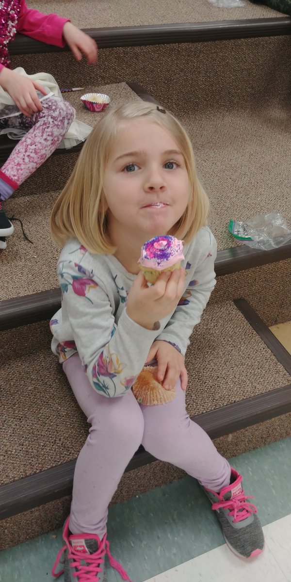 MrsBaumlClass's tweet photo. We enjoyed our cupcakes on National Cupcake Day and loved that all proceeds went to the local Humane Society. Well done @BathPS_LDSB https://t.co/jHJfErVNuE