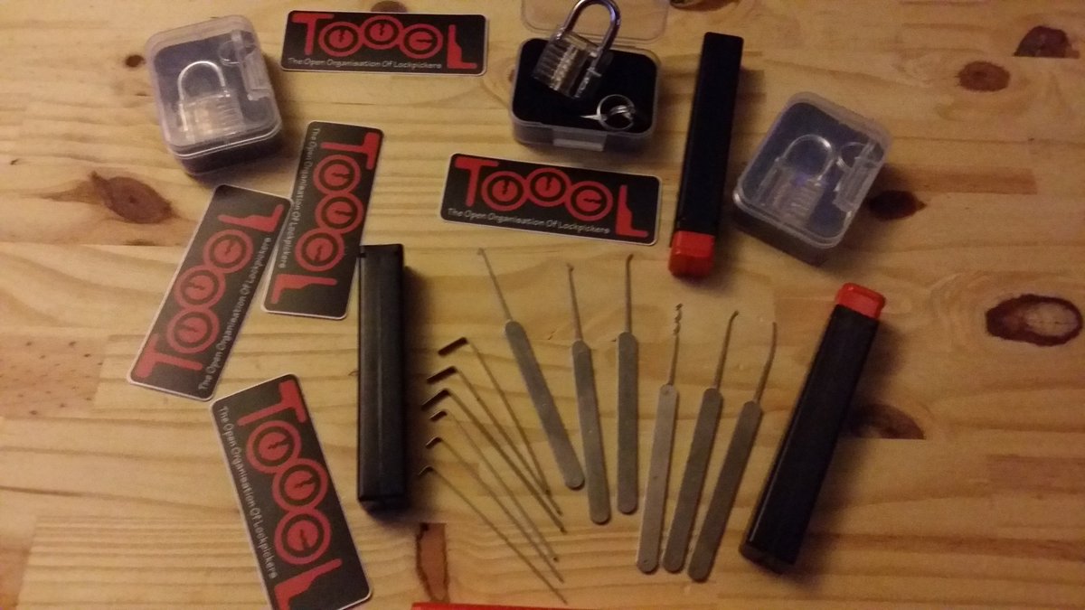 woprsummit's tweet image. WOPR giveaways!

Thank you @ladymerlin @toool

#HackerFam
#woprsummit