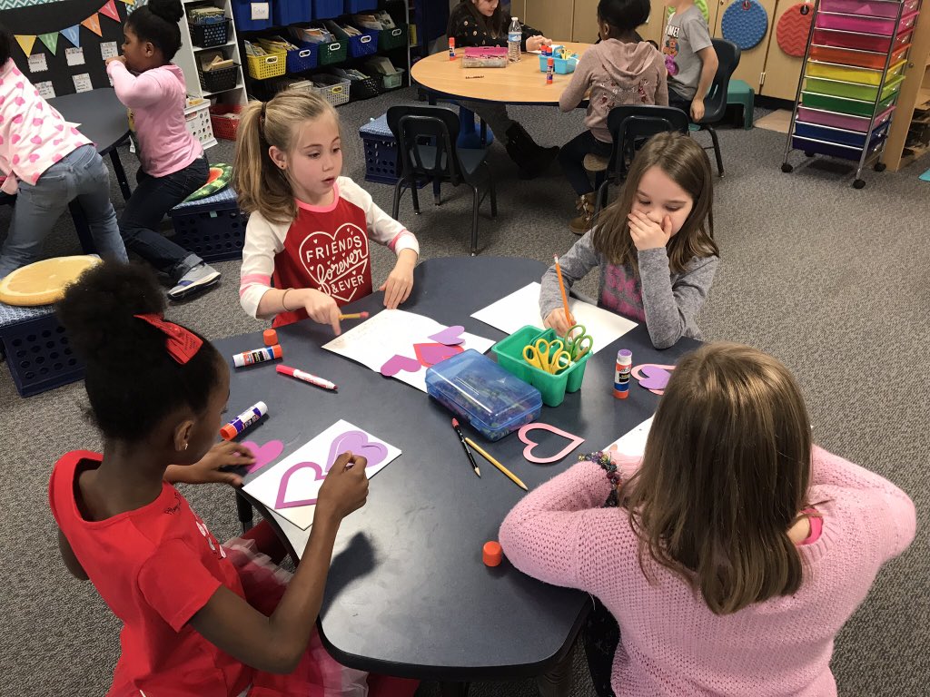 cherrykidslearn's tweet photo. Sending thoughtful well-wishes to brighten someone’s day! #cherrykidsrock #RAKweek2019 https://t.co/gMoTs3Ksfy