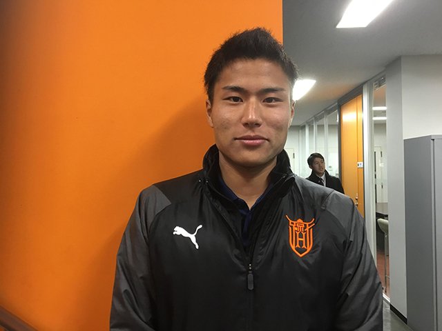 aomorigoal's tweet photo. ＨＰを更新しました。
ウェブ連載コラム『＃大学サッカー通信』
第23回　#簑田広大（#青森山田高校 → #法政大学 １年）

『不本意な形で終えたルーキーイヤー。激動の１年を駆け抜けた簑田がシーズン後に語った苦悩と目標―。』
⇒https://t.co/SijIwU56MS https://t.co/CnwKhkqHgL