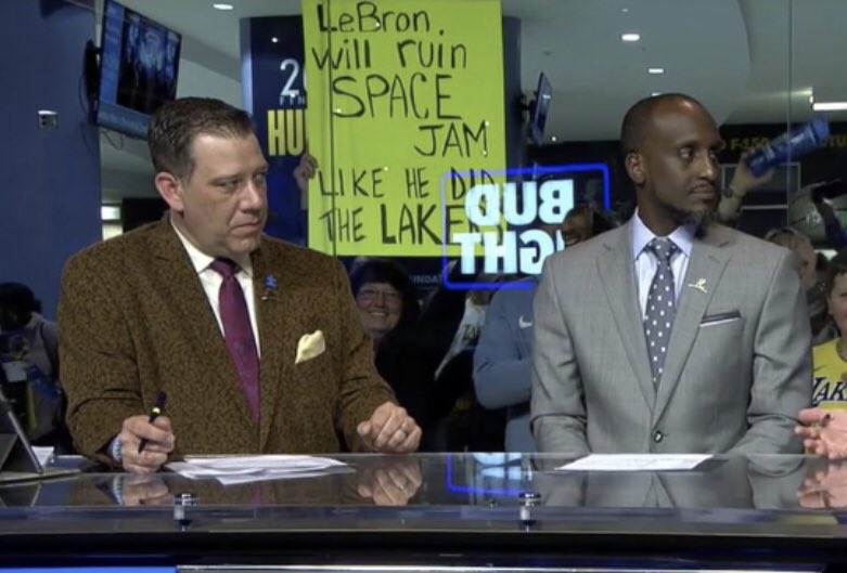 Fans are not holding back on LeBron😂😂😂