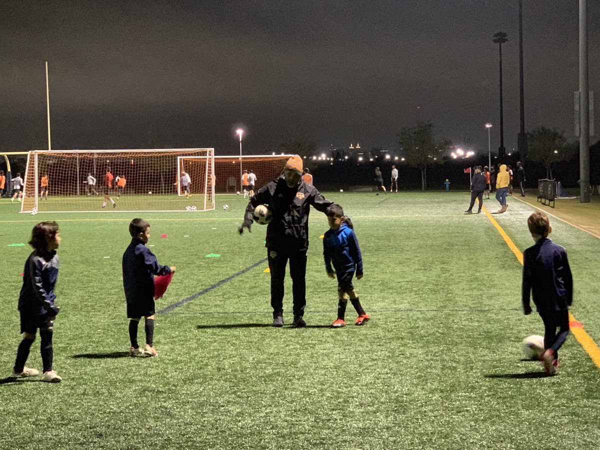 kianloloee's tweet photo. Great session today with Coach @HolocherPaul, @TFCCoachMikeC and @DynamoAcademy.  @kianloloee working hard to #KeepDeveloping with hopes to wear that orange jersey (in the background) one day.  Thanks for creating such a positive environment for the @TotalFoot100 PreAcademy boys! https://t.co/SeZPYrgNHe