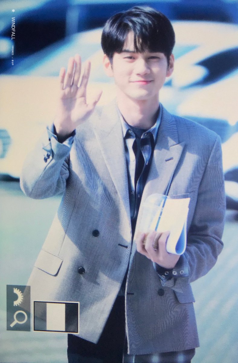 Windfall0825's tweet photo. 190126 출근
 #옹성우 #성우 #OngSeongwu https://t.co/zqwOZ0bvnJ