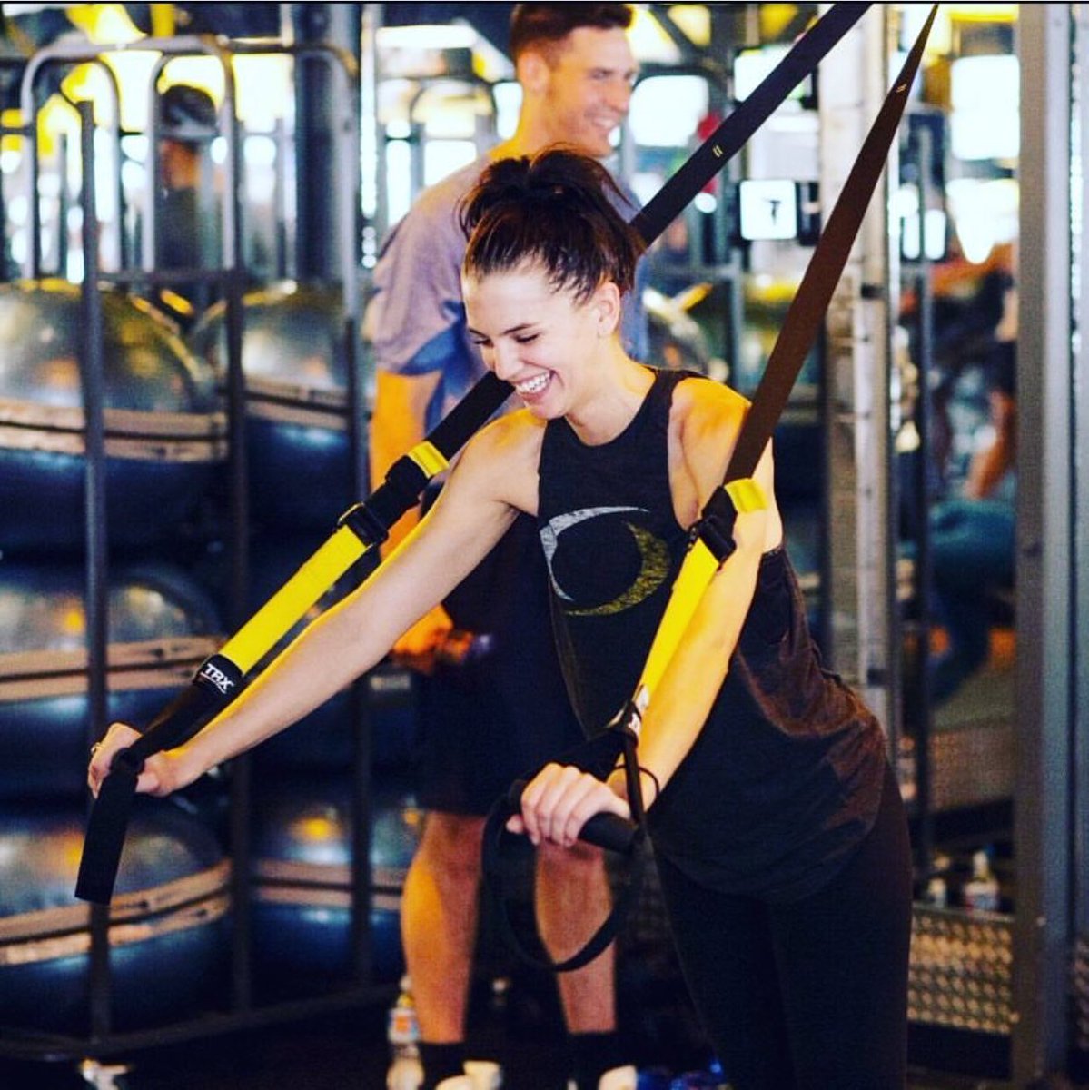 MainTweetSM's tweet image. Turn those Monday blues into a smile at @CircuitWorks. You won’t regret their 1 hour high-intensity interval trading (HIIT) once you’re done. It’s a good sore. 💪😉 #fitness #santamonica