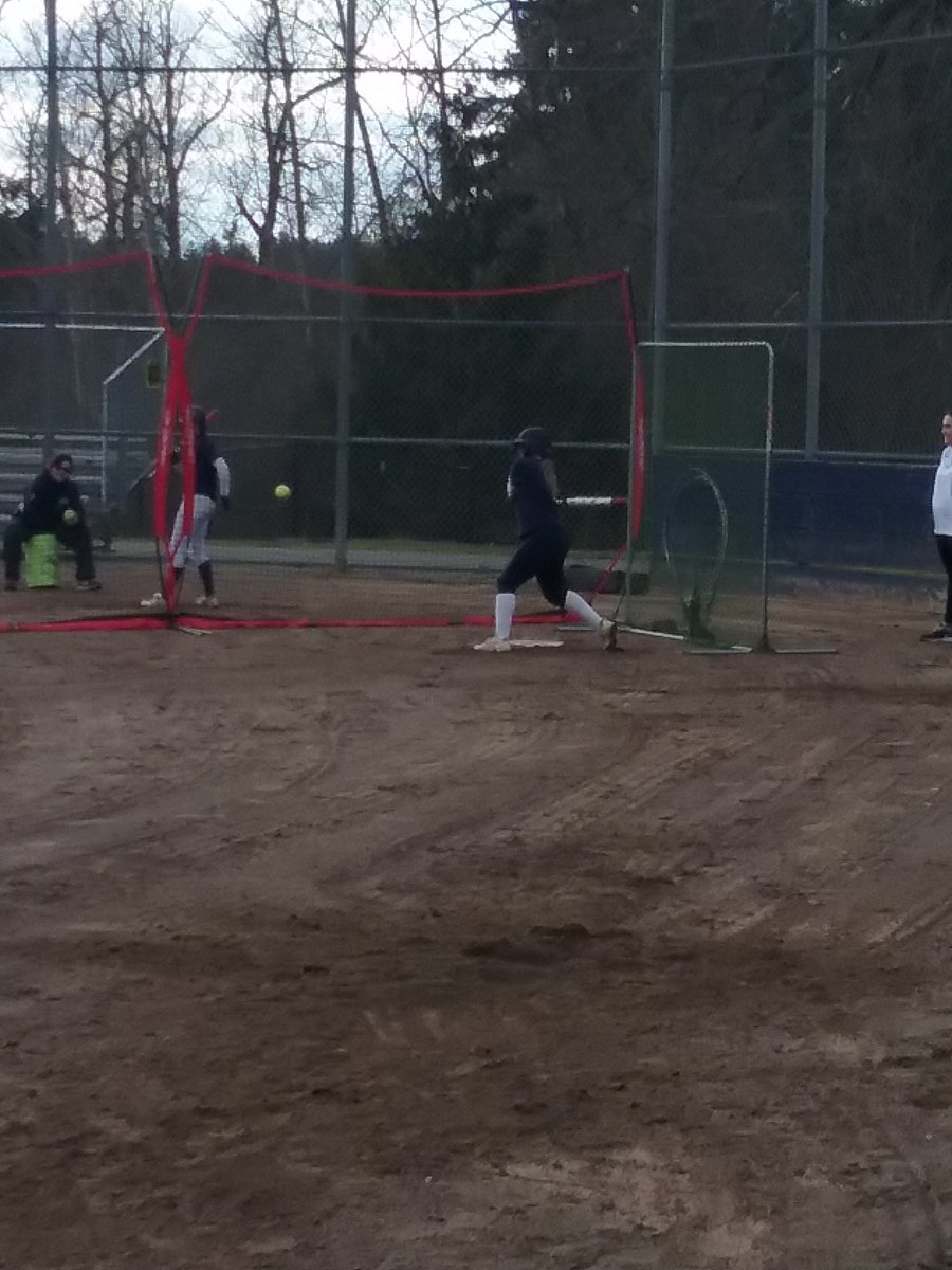 BeamerFastpitch's tweet photo. Softball is back!!!

First day of practice is in the books!!

Welcome back, ladies! So excited for another awesome season of Titans Fastpitch!

#BeamerFP https://t.co/9bb9OSeThr
