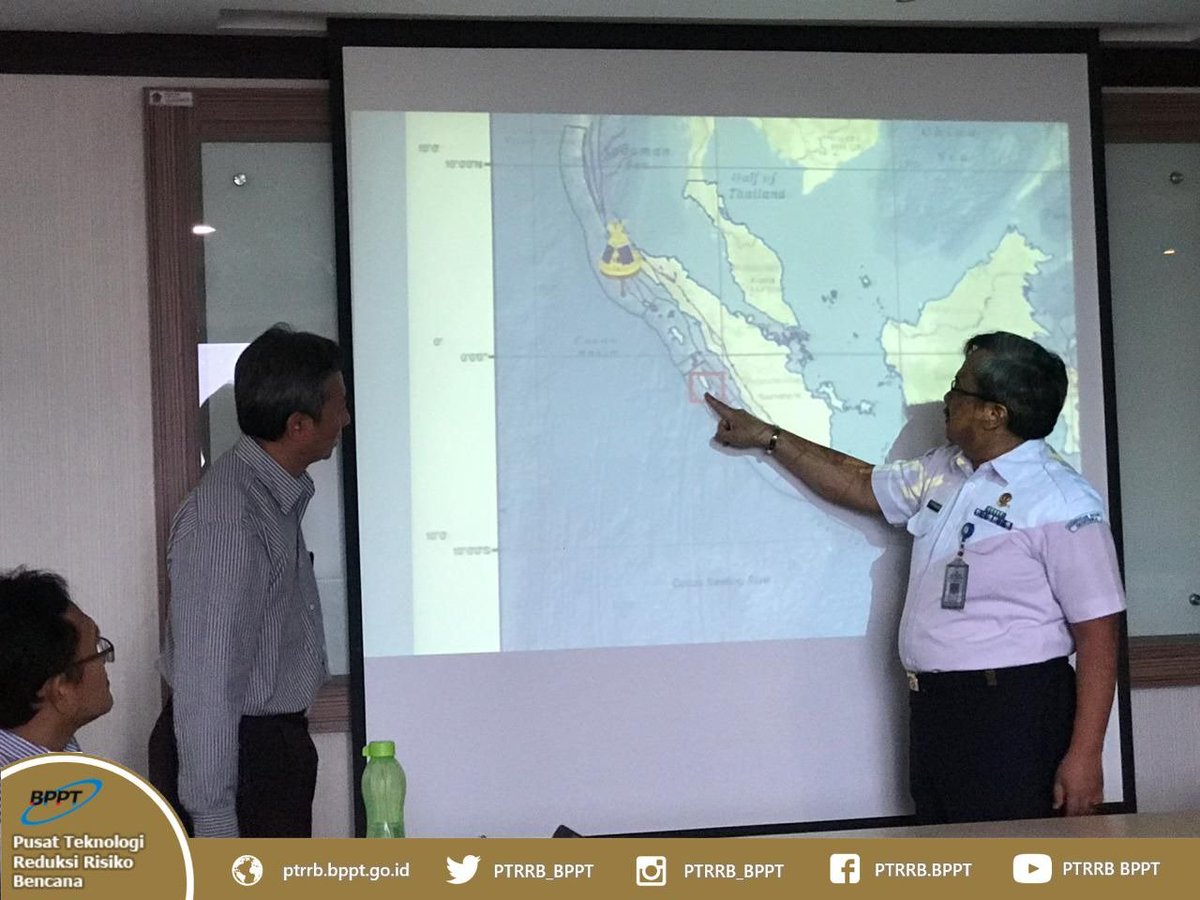 PTRRB_BRIN's tweet image. 26/02/19 Rapat INA TEWS (Tsunami Early Warning System) di DJA kemenkeu (BPPT, BIG, BMKG). Pada rapat ini diantaranya dilakukan diskusi koordonasi penempatan Lokasi Buoy, Tomografi, CBT, dan Seismograf (BMKG) 2019. 
#BPPT_RI #TPSA_BPPT #PTRRB