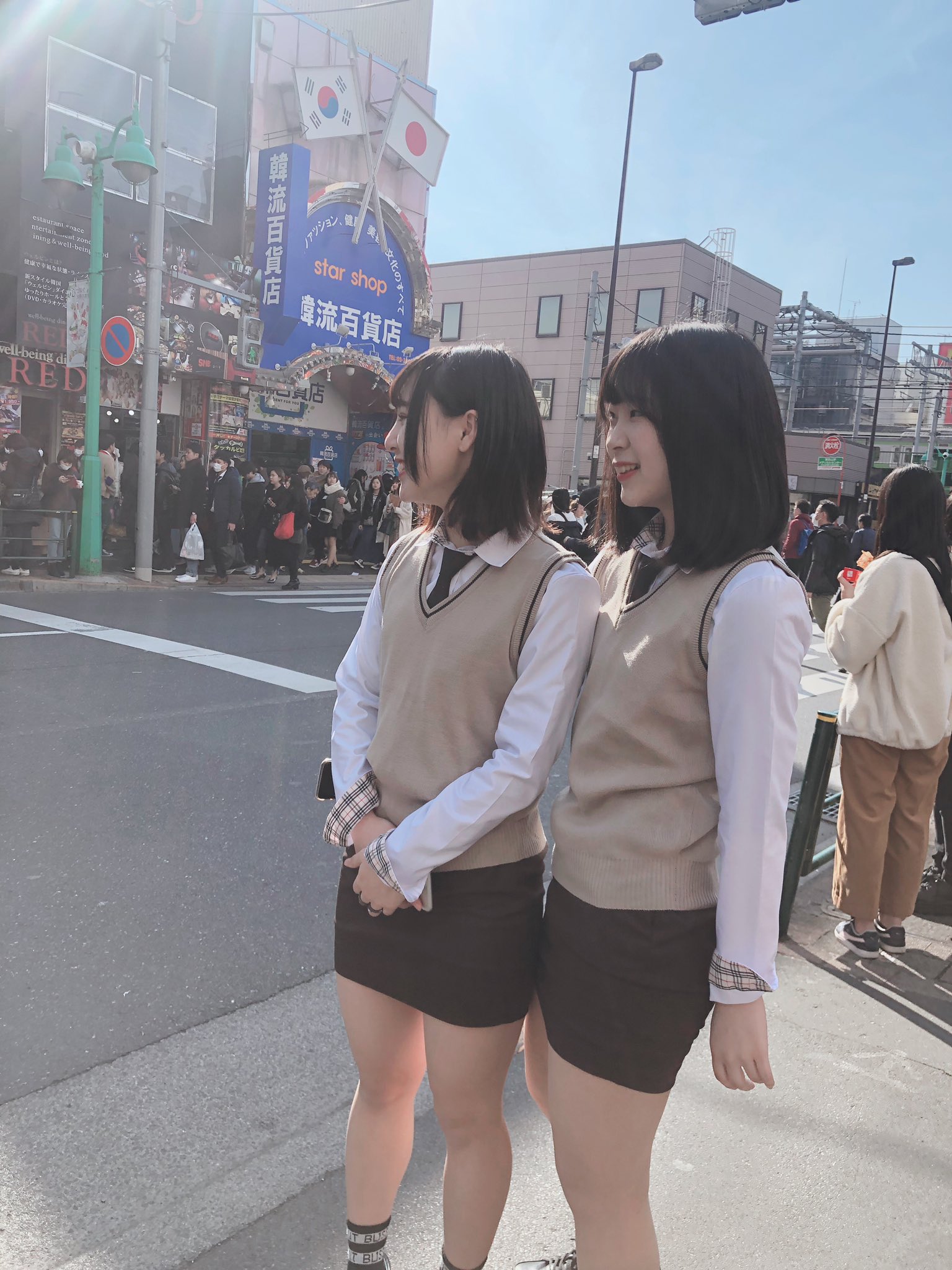 あ 韓国女子高生制服体験 新大久保を歩く 学生1000円 Iccochicco 新大久保 韓国女子高制服 制服 東京 春休み T Co Kfqs5qwtkt Twitter