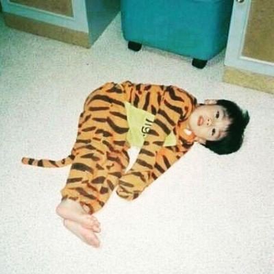 backebs_'s tweet photo. วันเกิดคนตัวเล็กน่ารักแบบนี้💚
เราแจกธีมไลน์งับ แต่ๆๆ ขอแจกเป็นสนูปี้นะ อิอิ  
***รีทวิตนี้ละบอกรักเตนล์ที่เมนชั่นด้วยนะนะนะ🐶 ชุ้บๆ😙
#TENBDAY2019
#HAPPYTENDAY
#TEN 
#เตนล์ https://t.co/0Y06fpYGE6