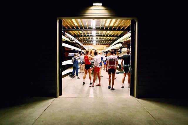 dayabay's tweet photo. In order for the light to shine so brightly, the darkness must be present. #calcrew #calmcrew #calrowing #rowing #crew #instarowing #athlete #training https://t.co/TJEv8oxqbh https://t.co/3V36AwG4fd