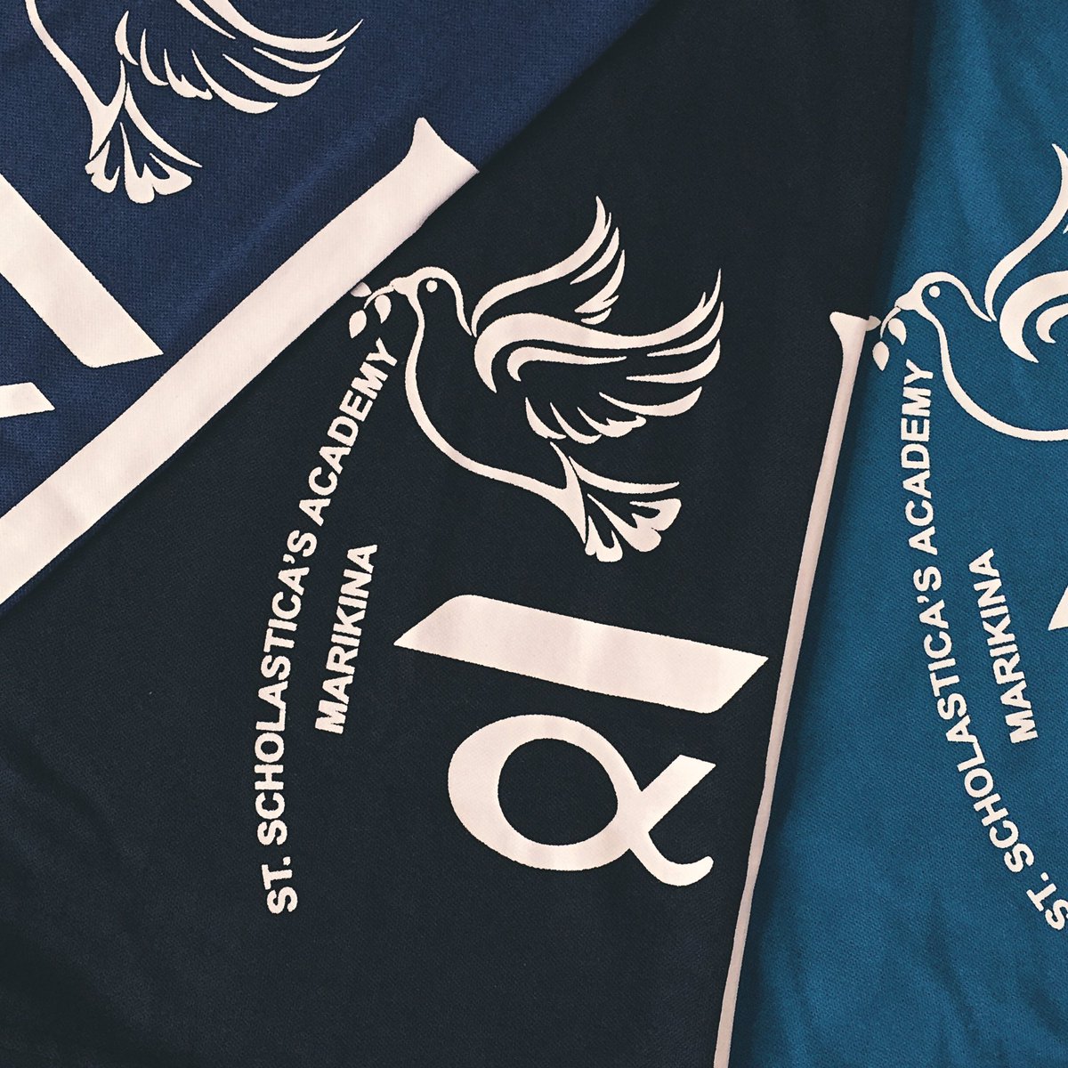 soleteesupdates's tweet photo. A silkscreen printing process on a honeycomb fabric.

Client: St. Scholastica’s Academy Marikina

#SoleteesClothing https://t.co/zUBeiIOA8h