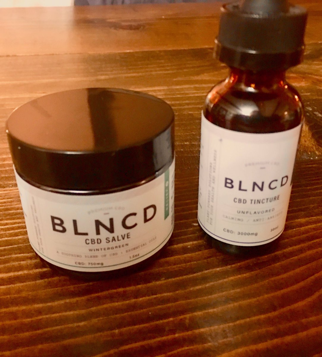 TheCrochetBoss's tweet photo. Bedtime vibes after a hard day of training #blncdchill for good sleep and #blncdrelief for all my aches and pains.  @blncdnaturals for keeping me right #cbdisolate #tincture #blncd #blncdnaturals #cbdoil #cbd #healthandwellness #sponsor #ufc #heavyweight #thecrochetboss https://t.co/2y59ZKiTdB