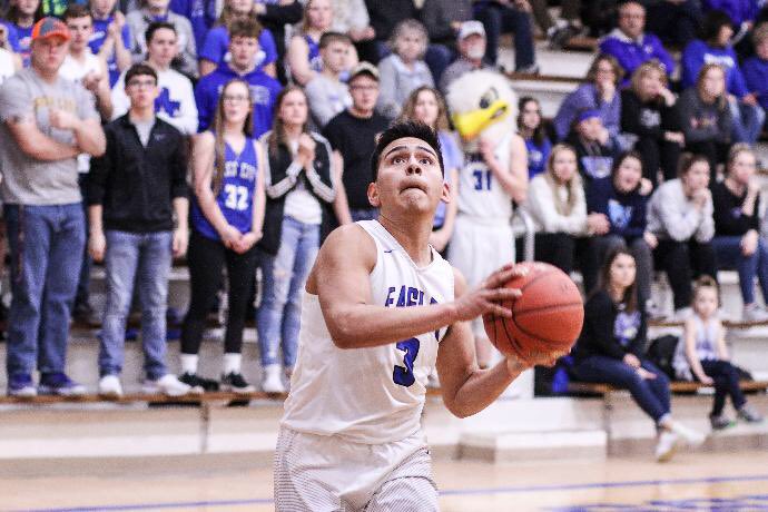 CatchItKansas's tweet photo. WATCH: @NessCityEagles open sub-state with win in thriller over Meade #CatchItKansas 

https://t.co/IFpBDwJKlT https://t.co/ZtfJLzMPHc