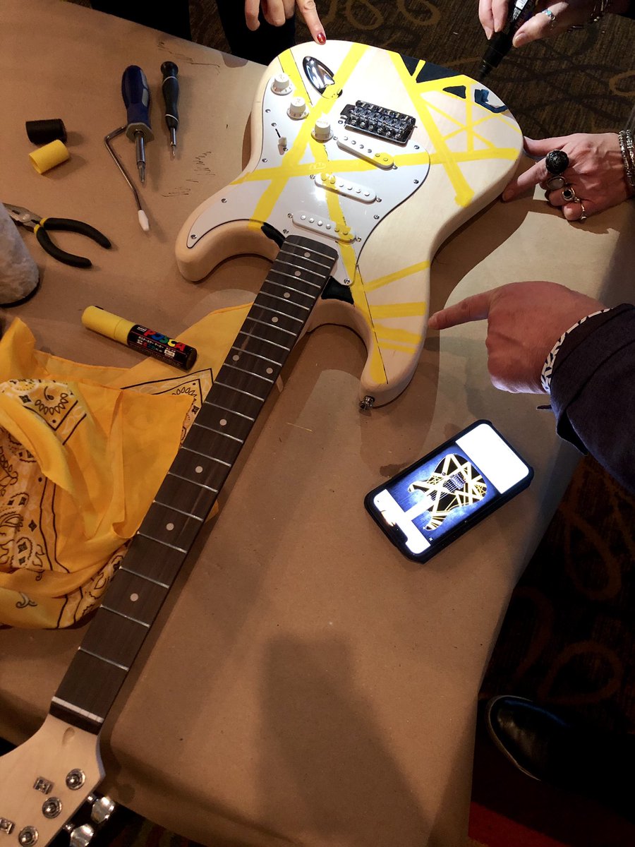 StorePoint Fashion tweet media