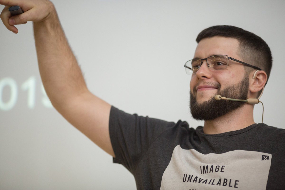 MinskJS's tweet image. Вот и фото с #MinskJS Meetup #5 подоспели. Находите себя, отмечайтесь, растаскивайте на аватарки! 🙌 
Благодарим за помощь Андрея Давыдчика!

facebook.com/pg/MinskJS/pho…