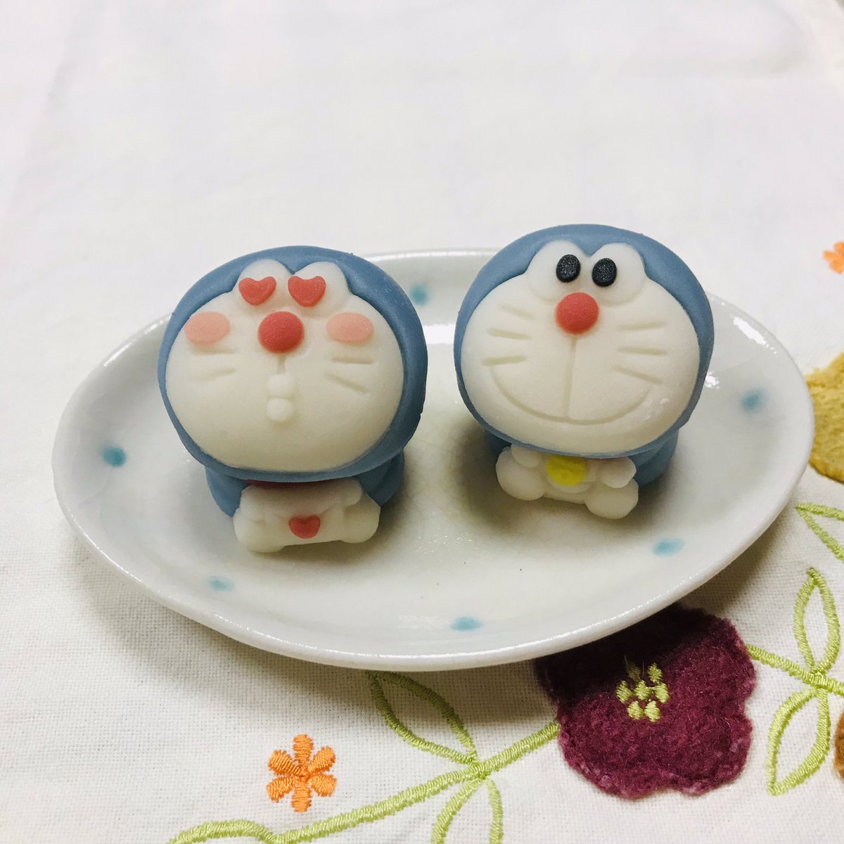 食べマスドラえもん