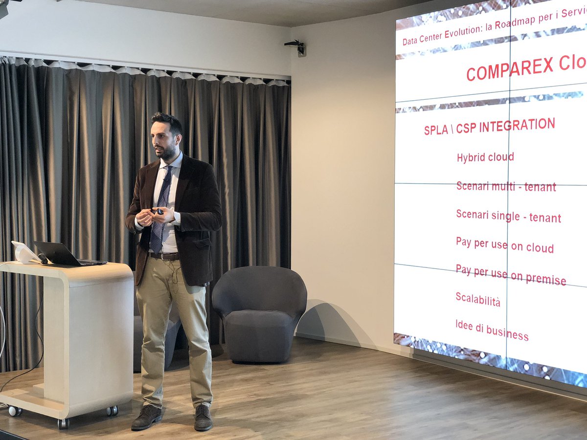 MarcoLorux's tweet image. Nella nuova filiera che porta servizi #cloud alle imprese cambiano gli equilibri, le relazioni, i ruoli e i dna tra gli operatori in campo. @comparex_italia #onestage #datacenterevolution per raccontare la sua evoluzione, la scelta di scommettere sul programma #Csp