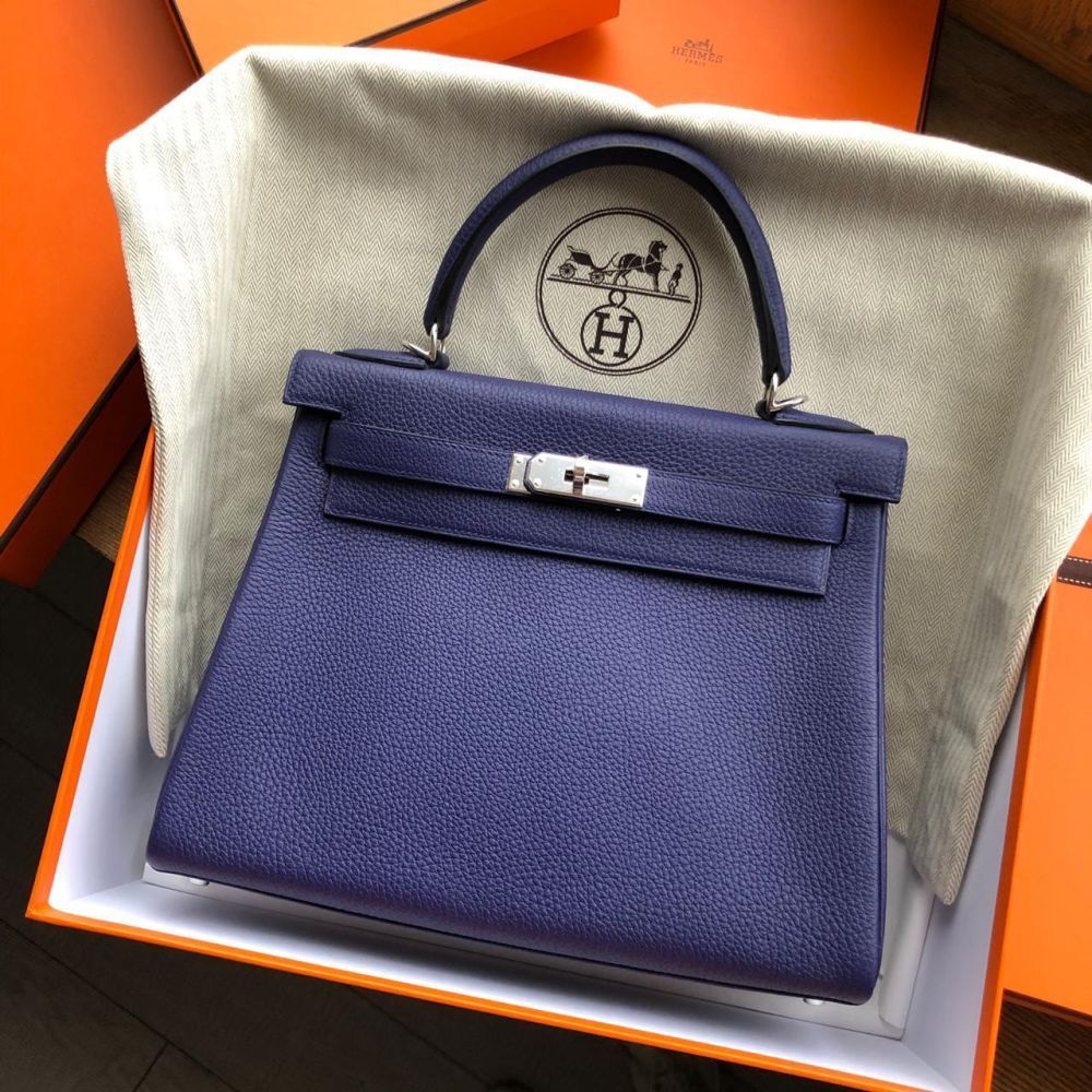 The French Hunter on X: Birkin 25 Beton Togo GHW #C #hermes #birkin #kelly  #constance #handbags #luxury  / X