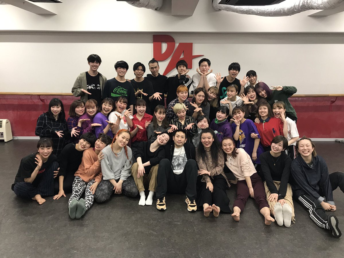 Osm Da大阪スクールオブミュージック専門学校 大阪ダンス アクターズ専門学校 今年の辻本ゼミが本日クランクアップしました 考え 創り 崩し また創る 頭をフル回転させて挑んだ3カ月でしたね 辻本知彦先生 児玉さん 益田さん ありがとうご
