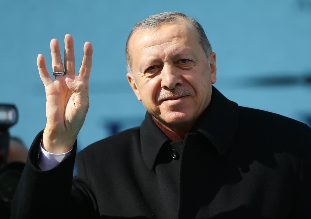 ZehraZumrutS's tweet photo. Ülkesine ve milletine hizmet yolunda adanmış bir ömür #RecepTayyipErdoğan.

#MilletinAdamı65Yaşında
#CumhurunBaşkanı65Yaşında https://t.co/2Yfpt2nqIQ