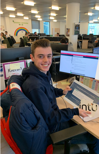 hollyramseycx's tweet image. Well done to our week 3 winner Kieran from 50 payroll #trustpilottuesdays #customerlove #apprenticerecognition @SageGradBay @gary_warriner @angusbudden