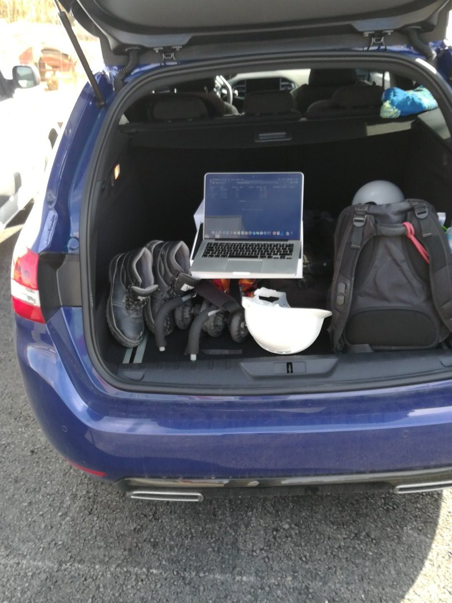 VascoFCosta's tweet image. Taking #wifiexplorer on a wifi audit. Still at the parking lot, waiting for the customer and just "wow!". Already have a dozen suggestions without even getting into the building.