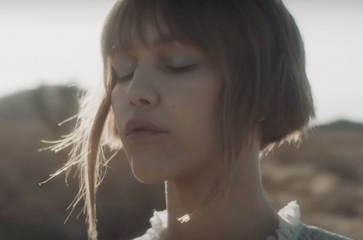 Grace Vanderwaal Billboard Charts