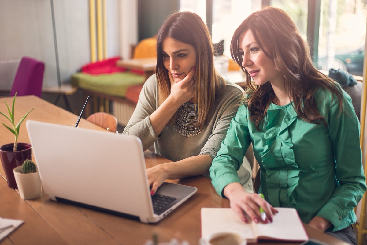 Kom je uit een situatie met huiselijk geweld, heb je geen of weinig inkomen en ben je bereid om te werken aan een betere toekomst? Dan is De Nieuwe Toekomst misschien iets voor jou. Lees hier meer smwo.nl/dienstverlenin…