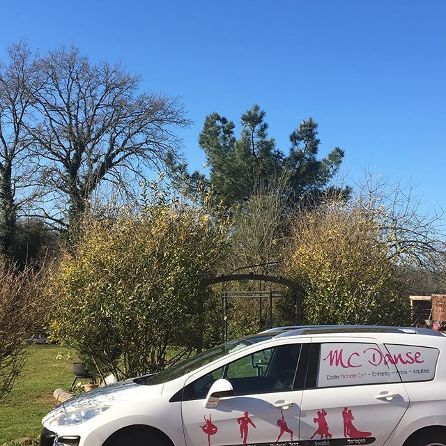 mcdanse's tweet image. Soleil 🌞 mais vacances terminées !
Maintenant répétitions....festival de danse de Maltot samedi 15 juin ! Au boulot les filles 😉 ift.tt/2Tj6VYW