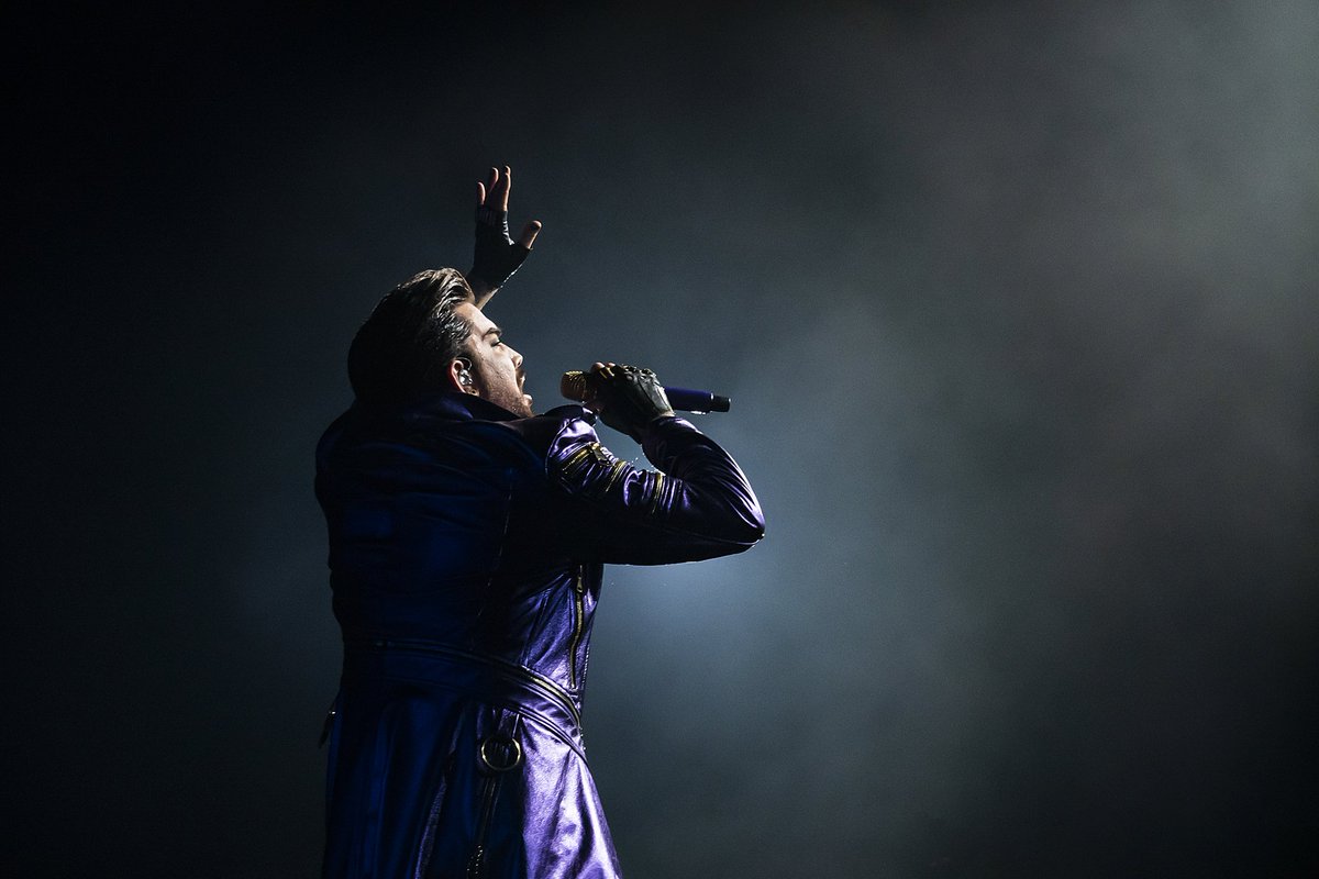 Adam Lambert photo of the day <a href="/adamlambert/">ADAM LAMBERT</a> <a href="/QueenWillRock/">Queen</a>