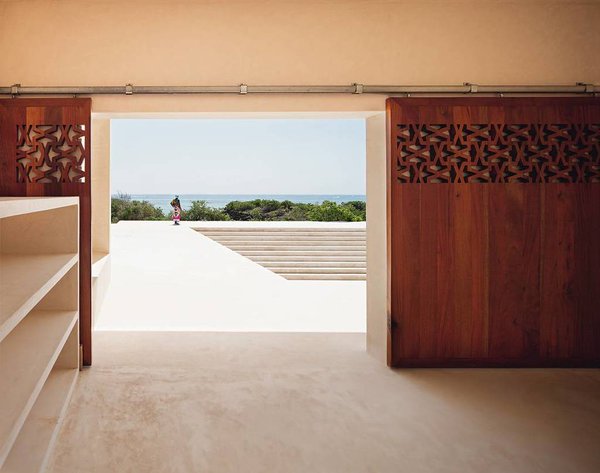 jrdelalamo's tweet photo. Dalton House. Kilifi, Kenya. Alberto Morell Sixto #architect https://t.co/UulzW7GsmJ .@archiDATUM #architecture https://t.co/Hrma3RxsGJ