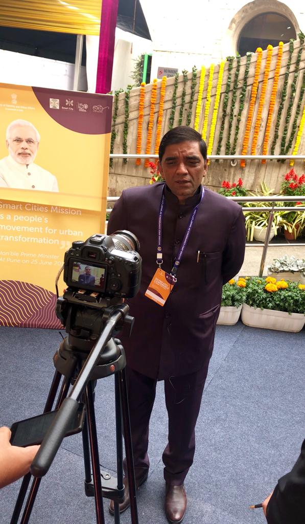 Smartsrenn's tweet photo. Today Sh. Gyanendra Singh, CEO #SmartSaharanpur at second Apex Conference for CEOs of Smart Cities in New Delhi. https://t.co/LFUMm4tlVi