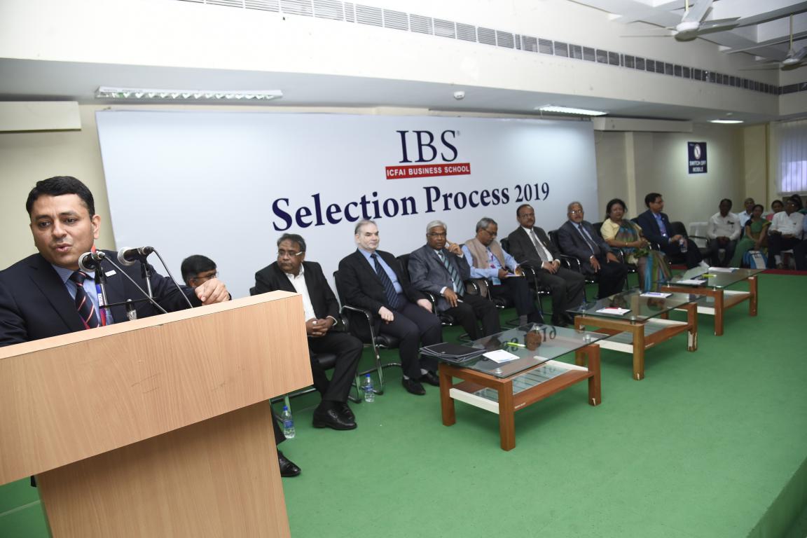 IBSIndia1's tweet photo. Glimpse of Students @ IBS Selection Process Day -6
#IBS #IBSHyderabad #IBSIndia #ICFAIBusinessschool #IBSselectionprocess https://t.co/duB5OTunXi https://t.co/DgabjZt9z2