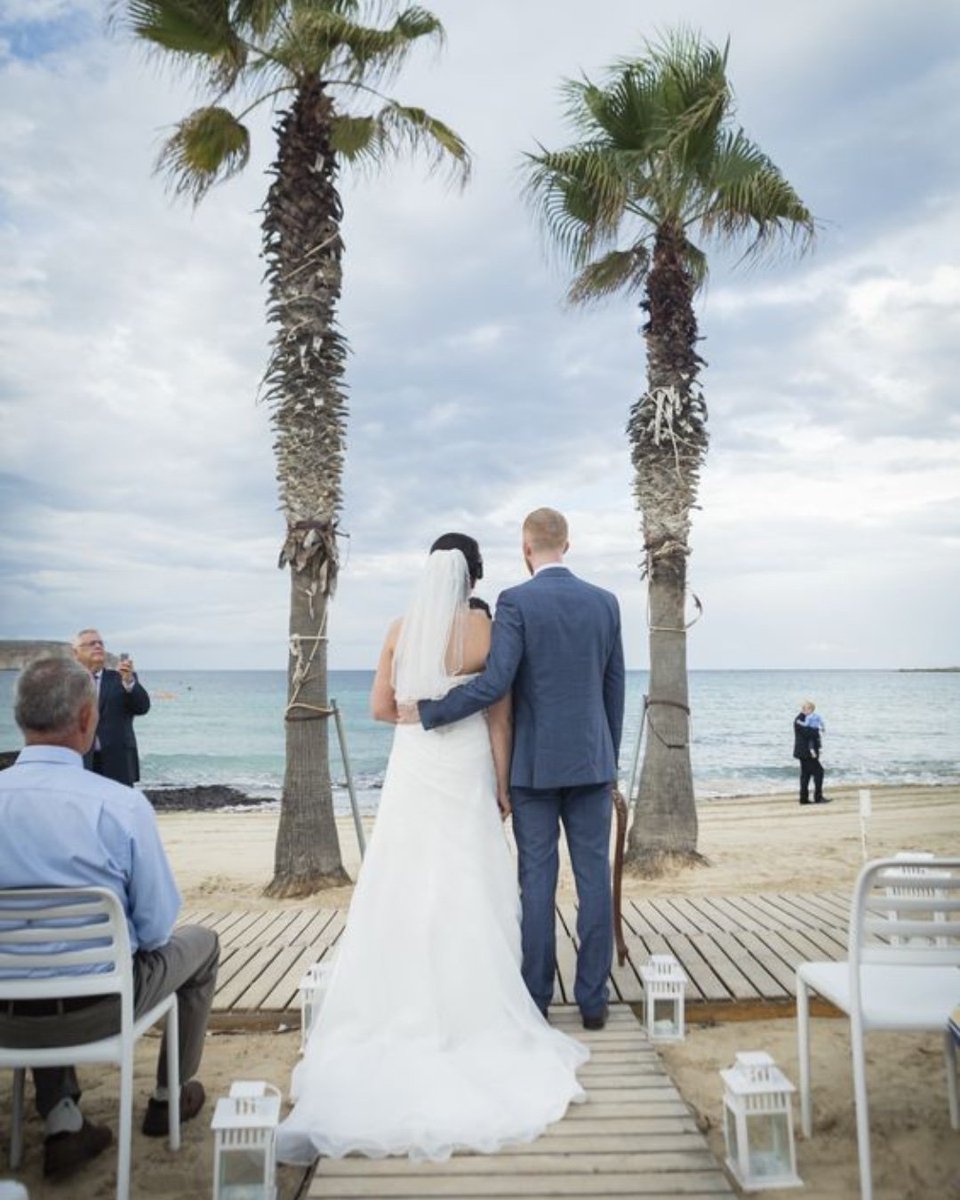 IdoknotMalta's tweet photo. Beach Wedding at Palm Beach, Armier, Malta 🌴💍❤️ - Wedding Planning by I DO KNOT Malta. 

#wedding #beachwedding #love #beach #malta #weddingplanning #palmtrees #gettingmarriedinmalta #lovemalta #gettingmarriedinmalta #marriage #weddingday #uniquelocation #weddingphotography https://t.co/ITEQcvEb9T