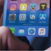 AppPhoneMagFr tweet picture