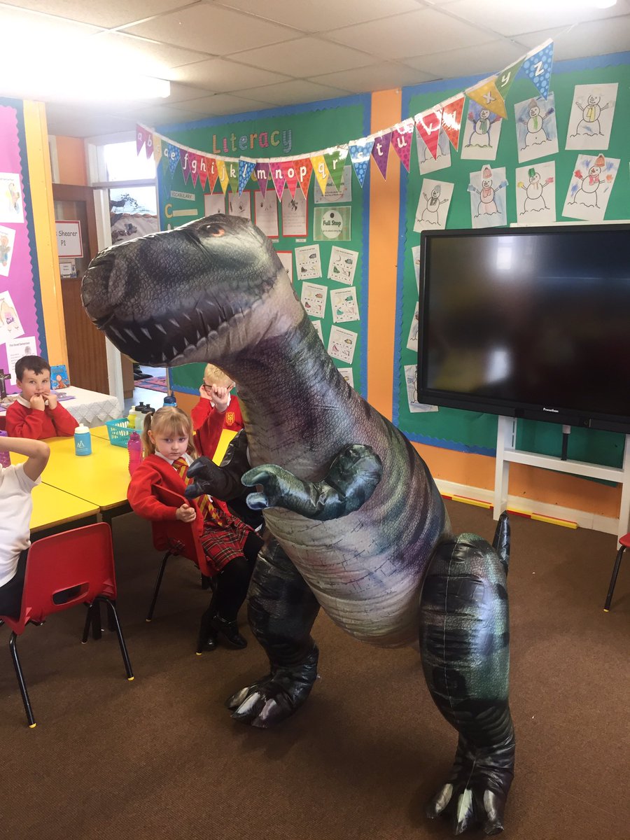 P1 had a surprise visitor yesterday. Luckily no one was harmed and he seems to be quite friendly 😃
