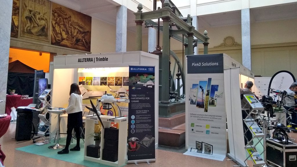 minasenergiaupm's tweet photo. 🔸Hoy y mañana en las instalaciones de nuestros compañeros de @industrialesupm se celebra el #Congreso #CivilDRON’19 @fenercom_madrid @ComunidadMadrid
#innovación, #tecnología y sus aplicaciones
#somosUPM #Madrid https://t.co/2vFWVhaTiz https://t.co/0ZhTN9sZqD