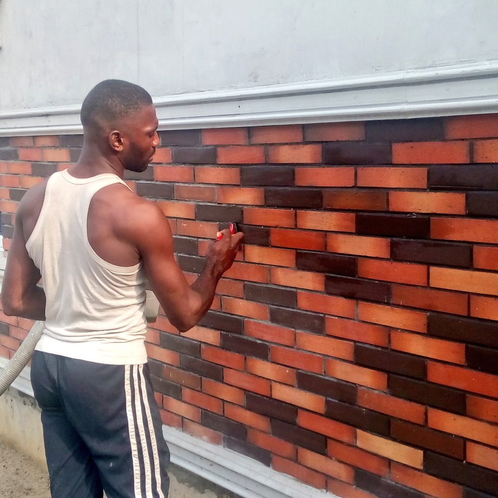 OliveClean1's tweet image. Cleaning,  polishing is what we do #portharcourt #PHtraffic #portharcourtcity #PhCity