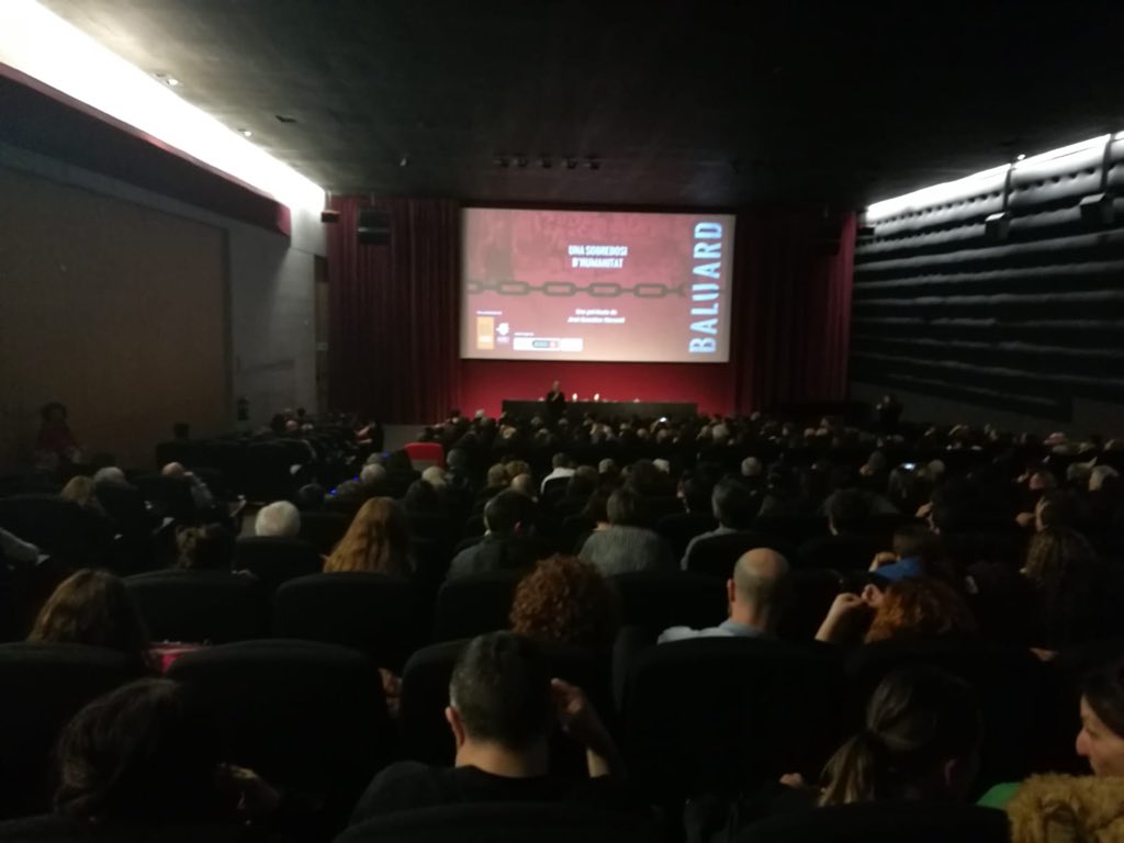 maxestrella34's tweet photo. Després de mesos de feina, ahir va veure la llum el @DocuBaluard a la @filmotecacat Un treball de @jg_morandi que ha estat possible gràcies a tot l'esforç de l'equip d'@abd_ong, dels professionals del CAS Baluard i sobretot per l'especial implicació de @monica_plana Seguim!! https://t.co/vFaHaTGFVH
