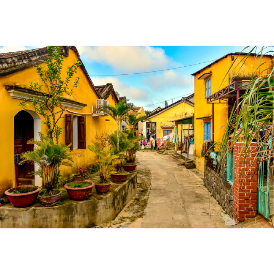 Hoi An è una città senza tempo che si possono trascorrere settimane e sentire come se appena arrivato ieri, un luogo di grande fascino che ti trasporta indietro nella storia, come si vagare attraverso la sua architettura di charme nel centro storico.
#vietnam #hoian #italiano