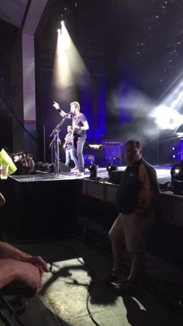 NBFansGermany's tweet photo. Photos taken at the show in Cincinnati, Ohio (USA) on August 9, 2017 during the North American leg of Nickelback’s #FeedTheMachineTour by Brandon Walsh.
#NB2017 #ILoveNickelback https://t.co/sYVnBMD1Ol
