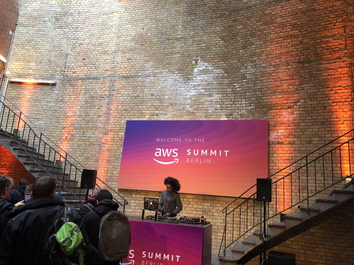 AdvoCoder_UG's tweet image. #AWS Summit in Berlin #legaltech
