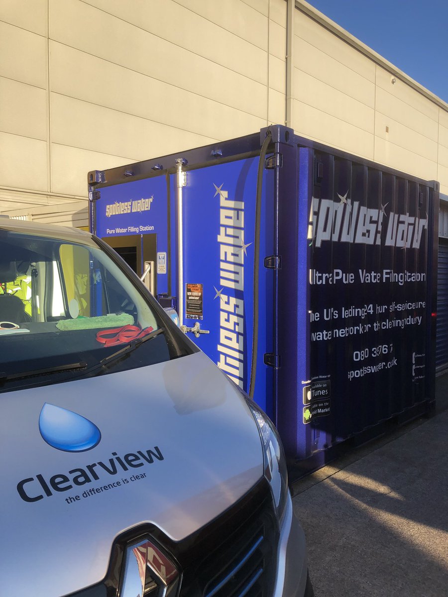 clearview98's tweet image. 1st time using @WaterSpotless in #Manchester ! Looking forward to a #leeds station