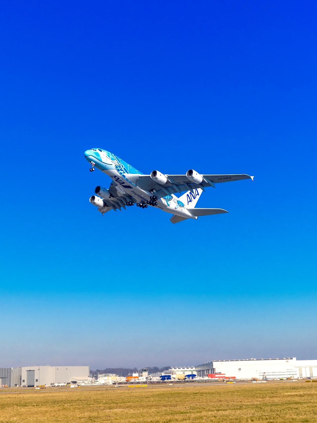 Ana旅のつぶやき 公式 Flying Honu が大空へ エアバスa380 Flying Honu 1号機のテストフライトが開始 ドイツ ハンブルク されました お客様を乗せて空を飛ぶ日へ 着々と準備が進んでいます 19年5月24日 成田 ホノルル 線に就航