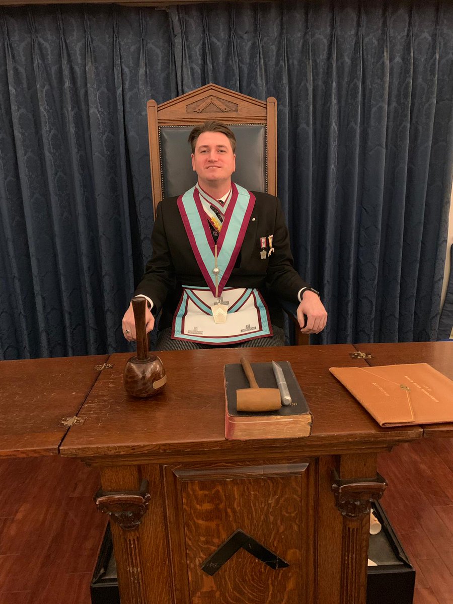 BoswellsLodge's tweet photo. One of our members installed into the Mark Mason lodge chair. Well done W.Bro. Jack. @PGMEssexMark @EssexComms https://t.co/RiVcmvBVdn
