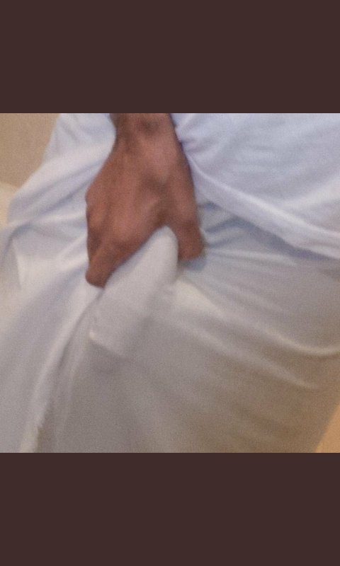 ابي واحد  يتحرش  فيني